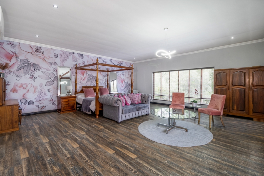 4 Bedroom Property for Sale in Leeuwfontein Gauteng