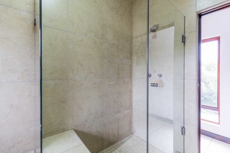 4 Bedroom Property for Sale in Leeuwfontein Gauteng
