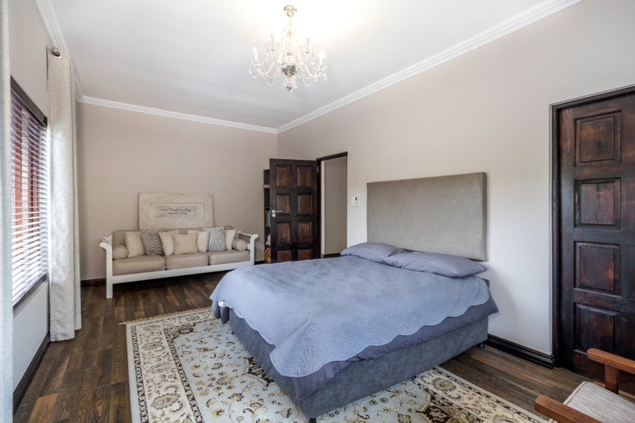 4 Bedroom Property for Sale in Leeuwfontein Gauteng