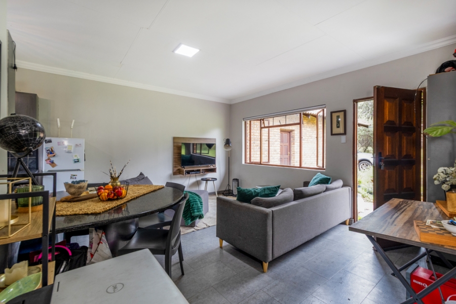 4 Bedroom Property for Sale in Leeuwfontein Gauteng