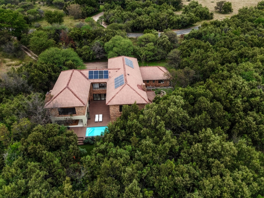 4 Bedroom Property for Sale in Leeuwfontein Gauteng