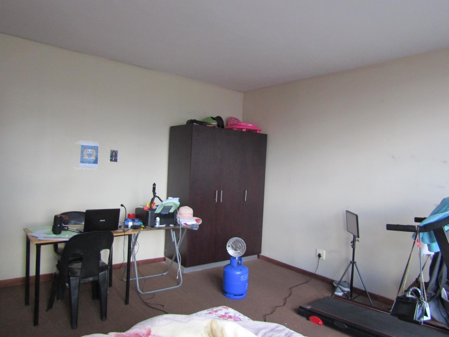 1 Bedroom Property for Sale in Johannesburg Central Gauteng