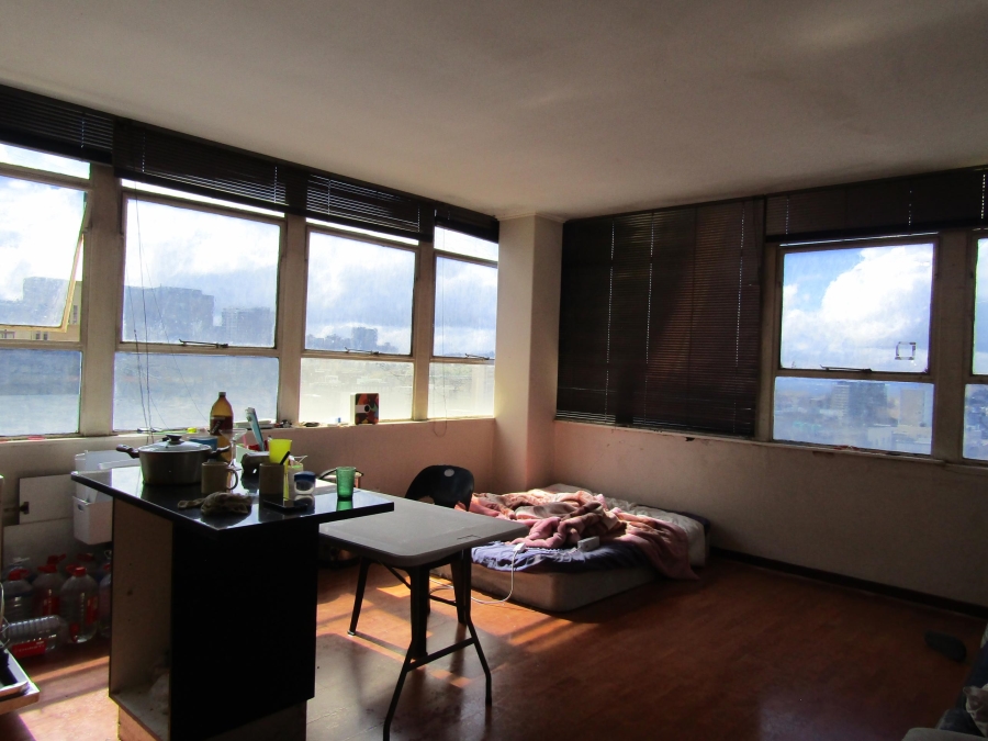 1 Bedroom Property for Sale in Johannesburg Central Gauteng