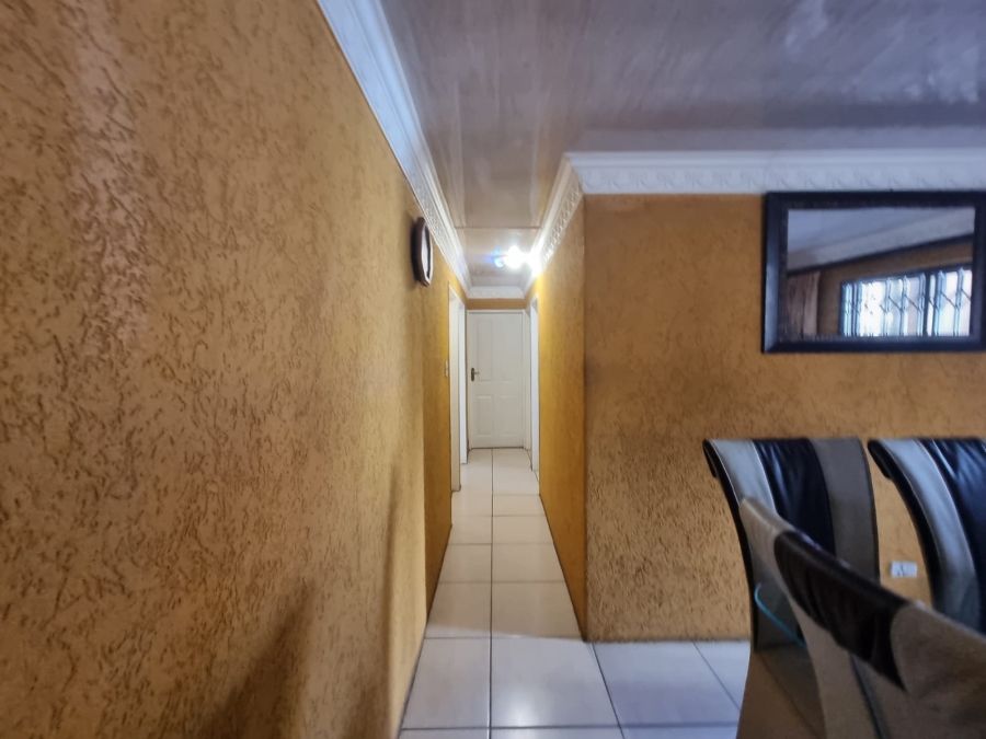 3 Bedroom Property for Sale in Zakariyya Park Gauteng