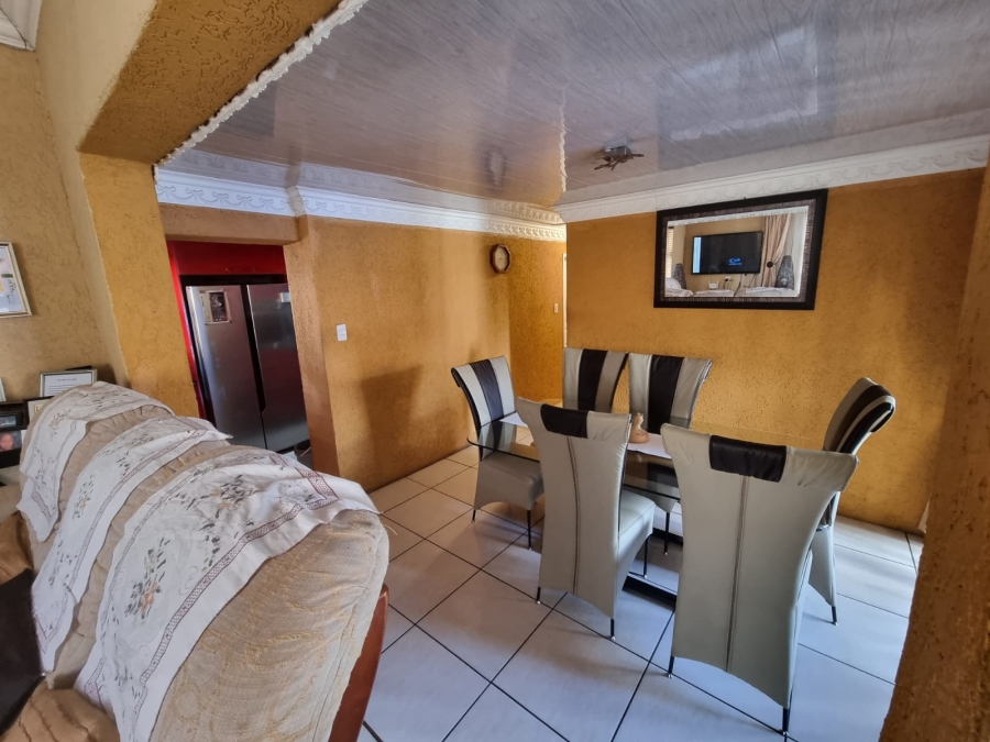 3 Bedroom Property for Sale in Zakariyya Park Gauteng