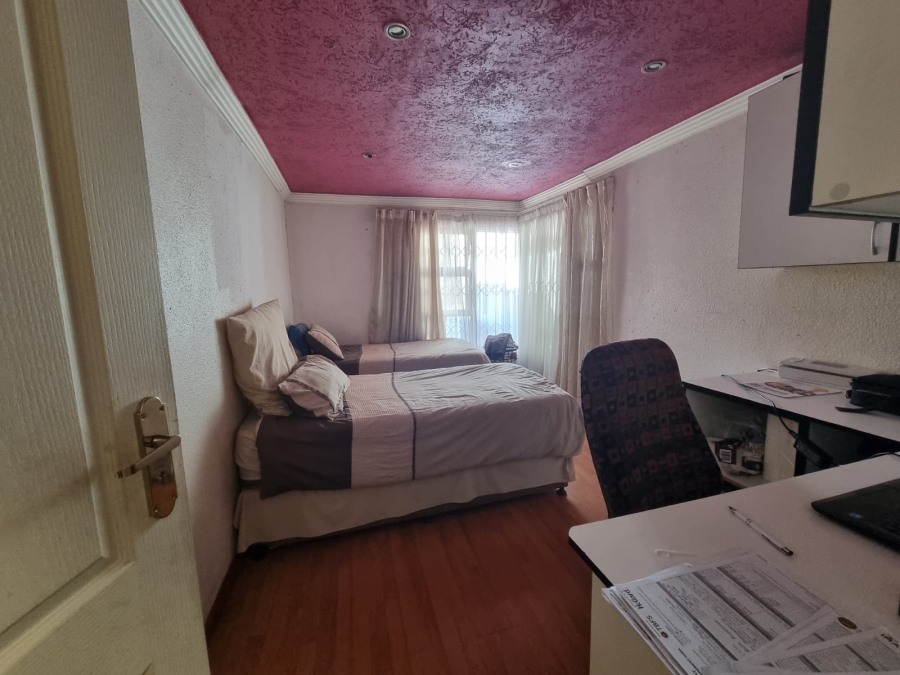 3 Bedroom Property for Sale in Zakariyya Park Gauteng