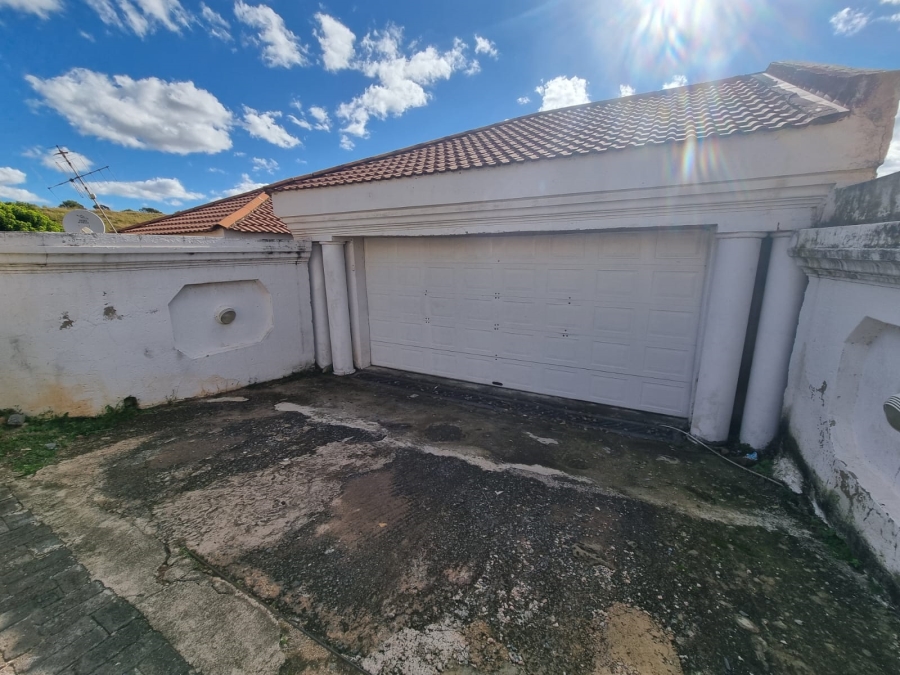 3 Bedroom Property for Sale in Zakariyya Park Gauteng