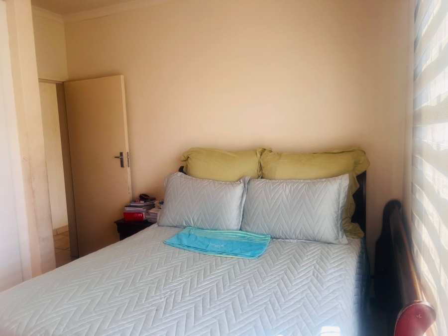 2 Bedroom Property for Sale in Ormonde View Gauteng