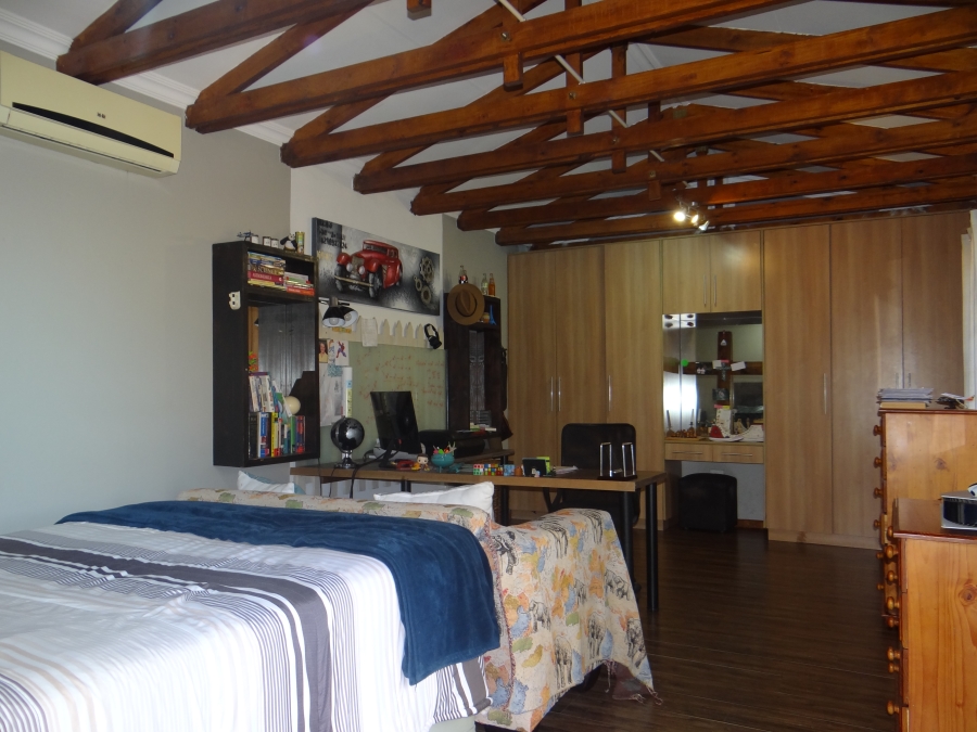 3 Bedroom Property for Sale in Mountain View Gauteng