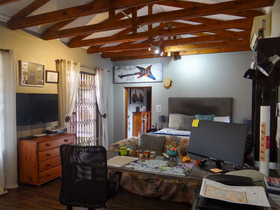 3 Bedroom Property for Sale in Mountain View Gauteng