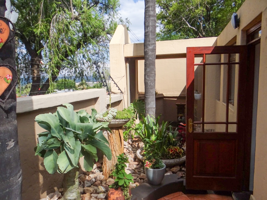 3 Bedroom Property for Sale in Mountain View Gauteng