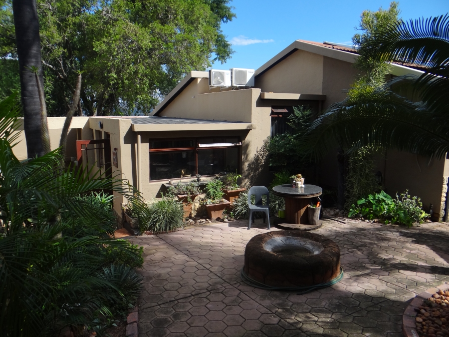 3 Bedroom Property for Sale in Mountain View Gauteng