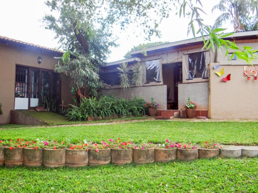 3 Bedroom Property for Sale in Mountain View Gauteng