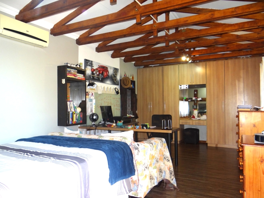 3 Bedroom Property for Sale in Mountain View Gauteng