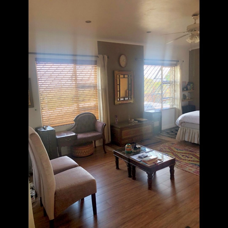 6 Bedroom Property for Sale in Erasmia Gauteng