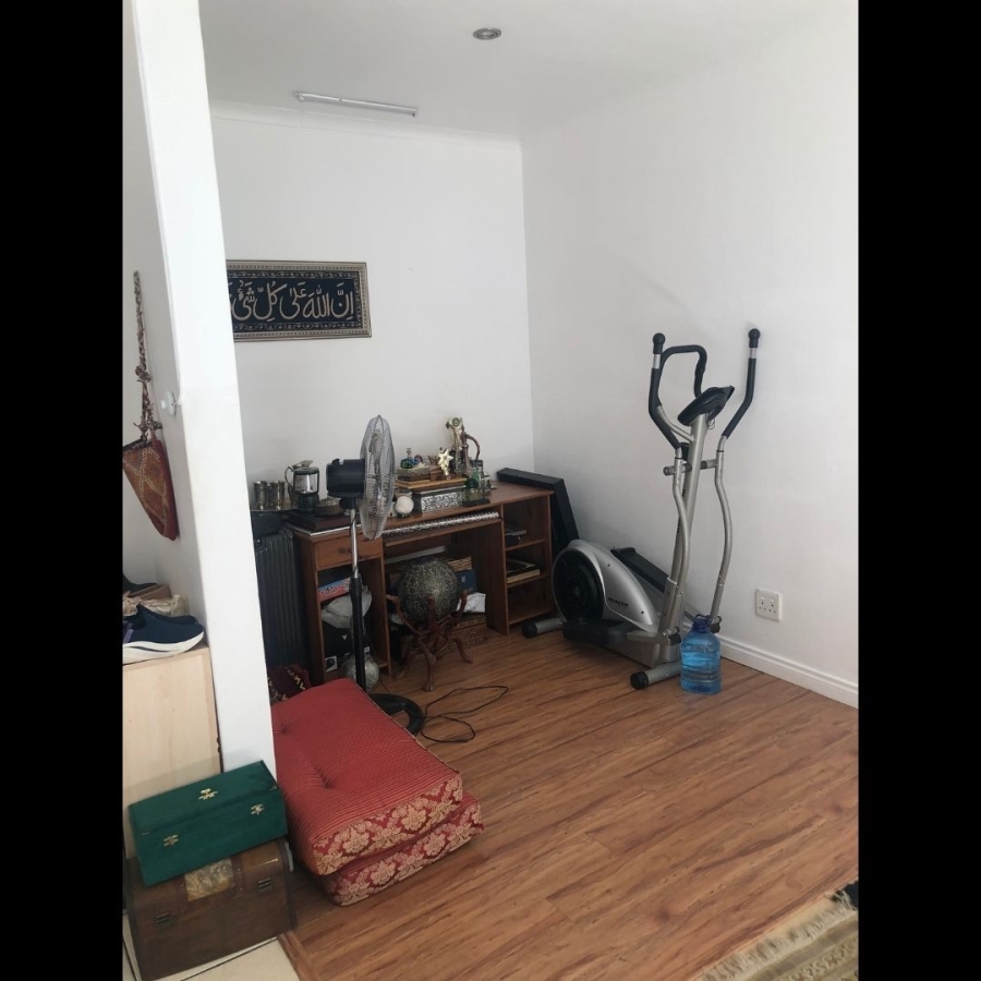 6 Bedroom Property for Sale in Erasmia Gauteng