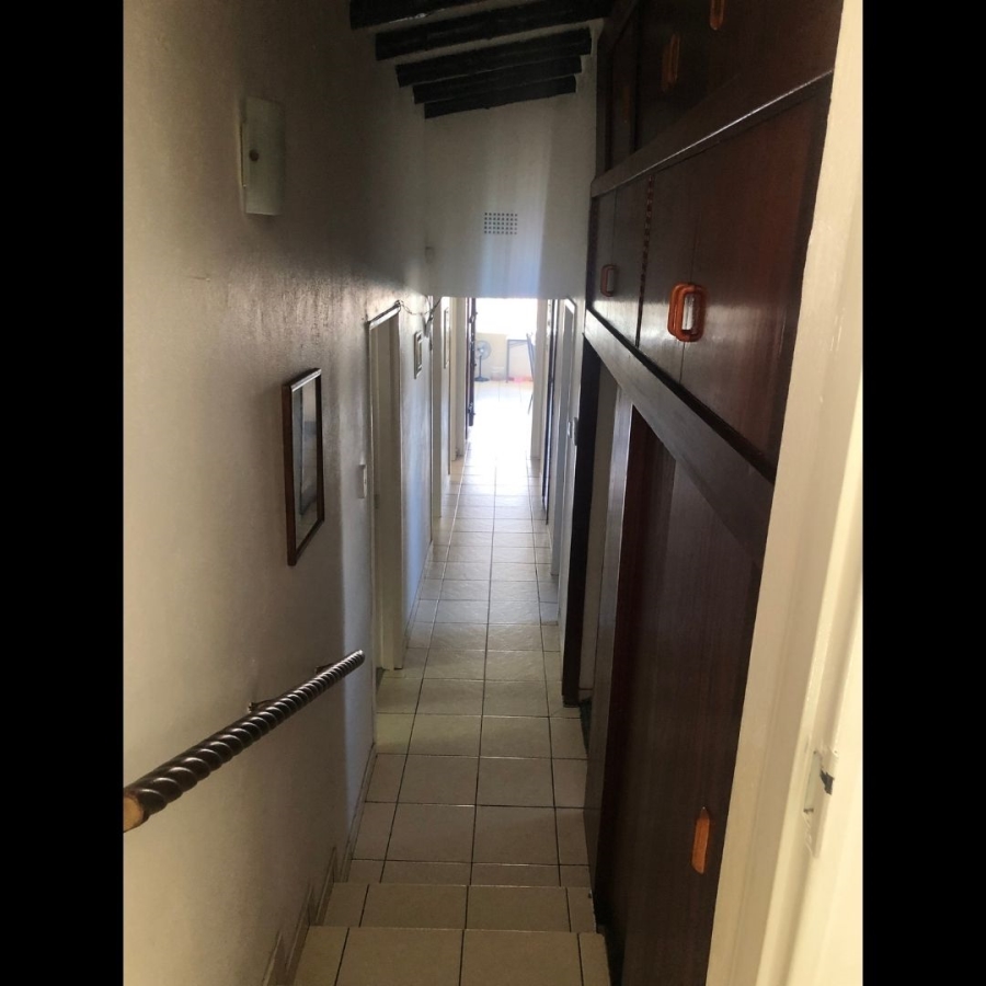 6 Bedroom Property for Sale in Erasmia Gauteng
