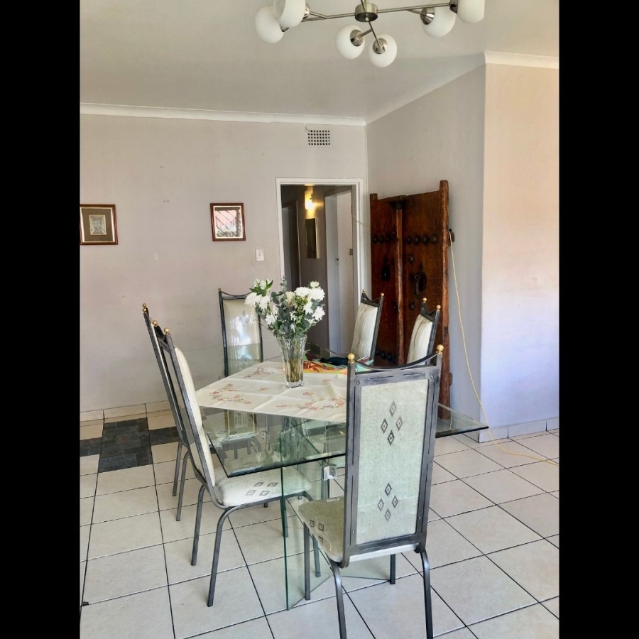 6 Bedroom Property for Sale in Erasmia Gauteng