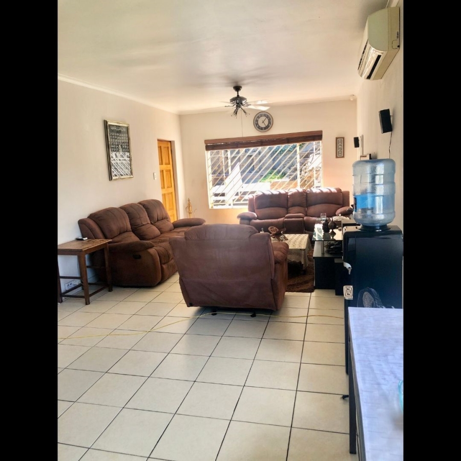 6 Bedroom Property for Sale in Erasmia Gauteng