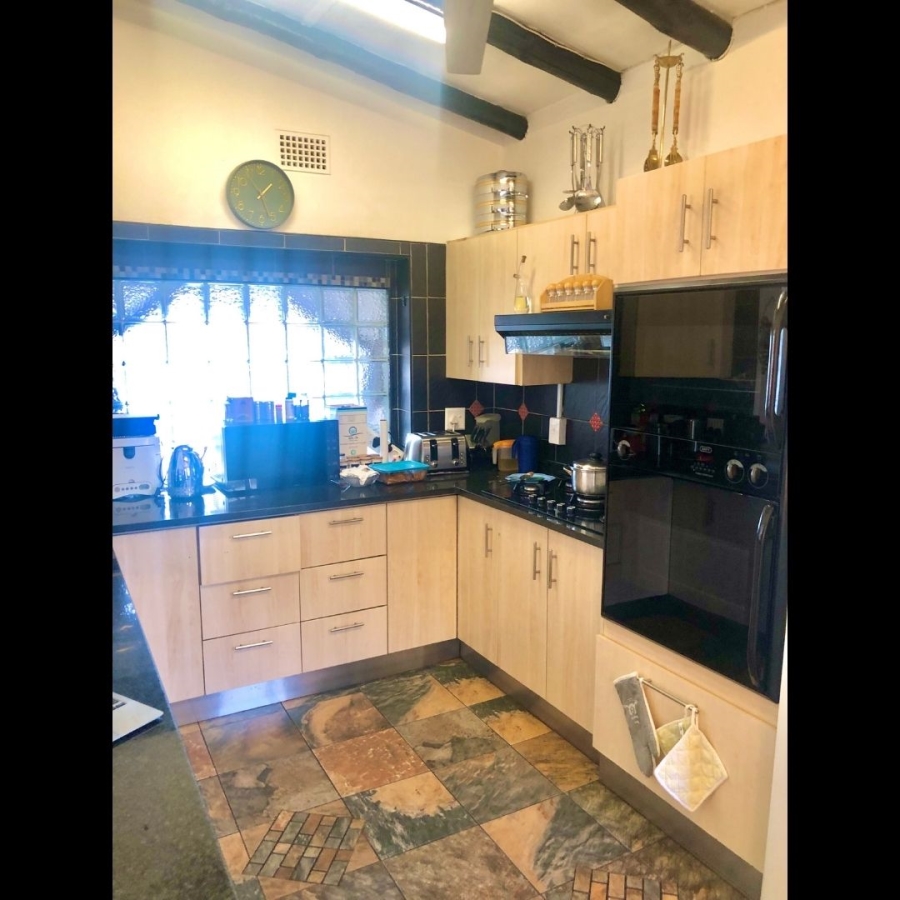 6 Bedroom Property for Sale in Erasmia Gauteng