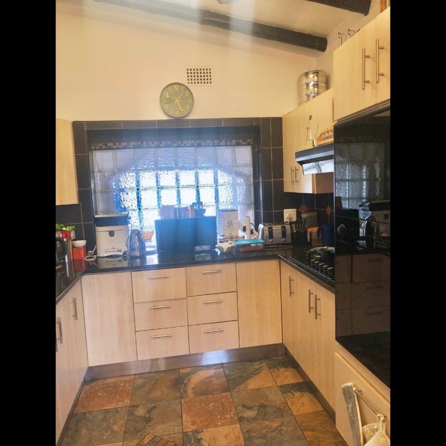 6 Bedroom Property for Sale in Erasmia Gauteng