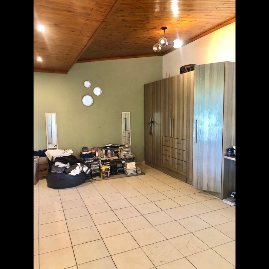 6 Bedroom Property for Sale in Erasmia Gauteng