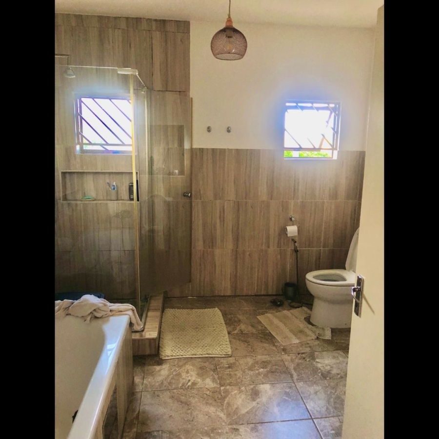 6 Bedroom Property for Sale in Erasmia Gauteng