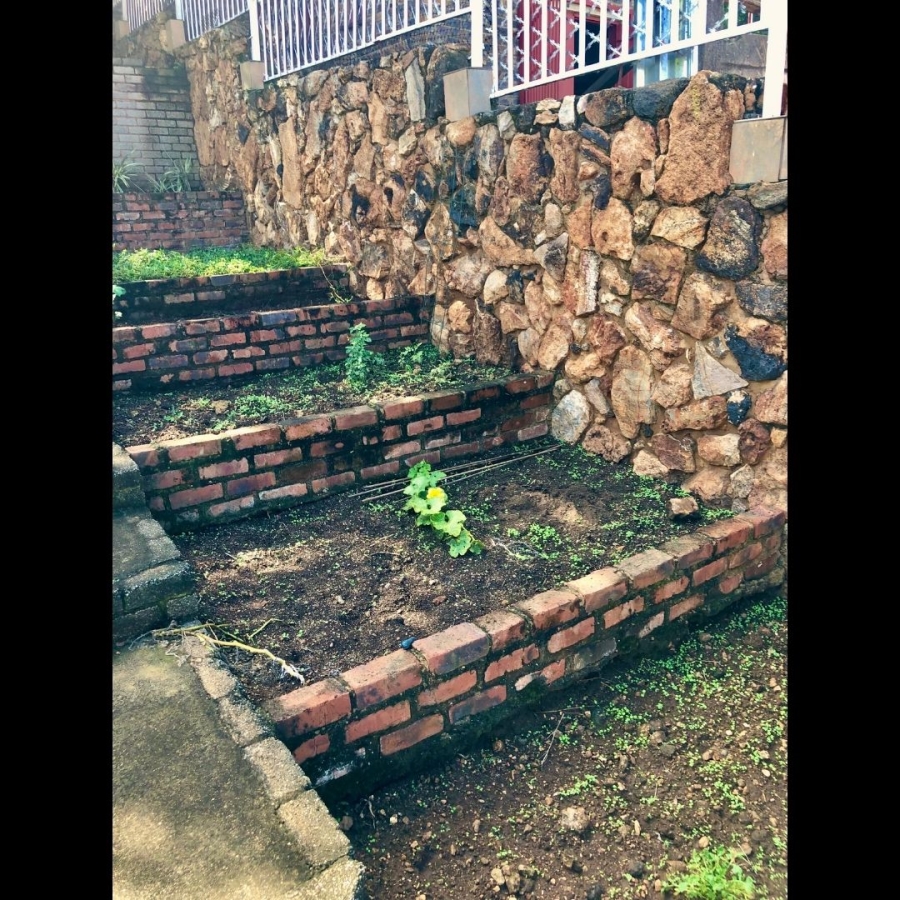 6 Bedroom Property for Sale in Erasmia Gauteng