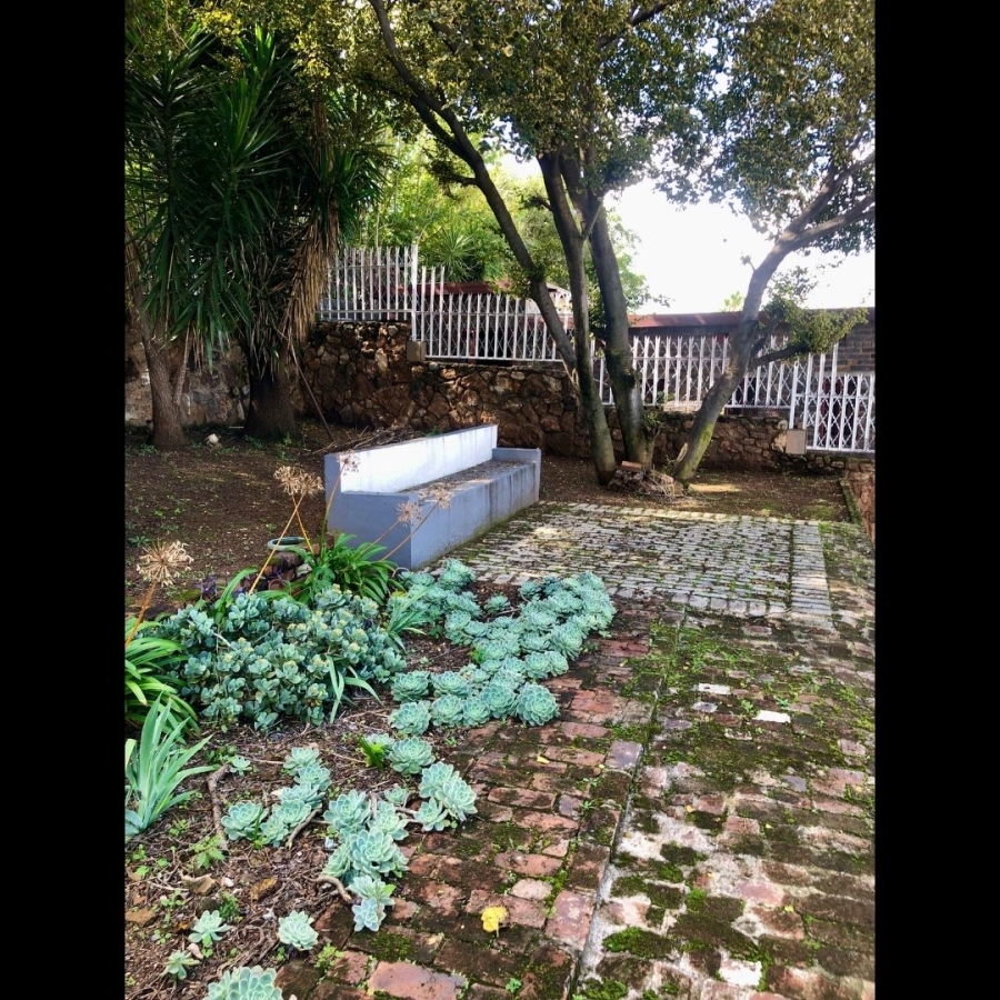 6 Bedroom Property for Sale in Erasmia Gauteng