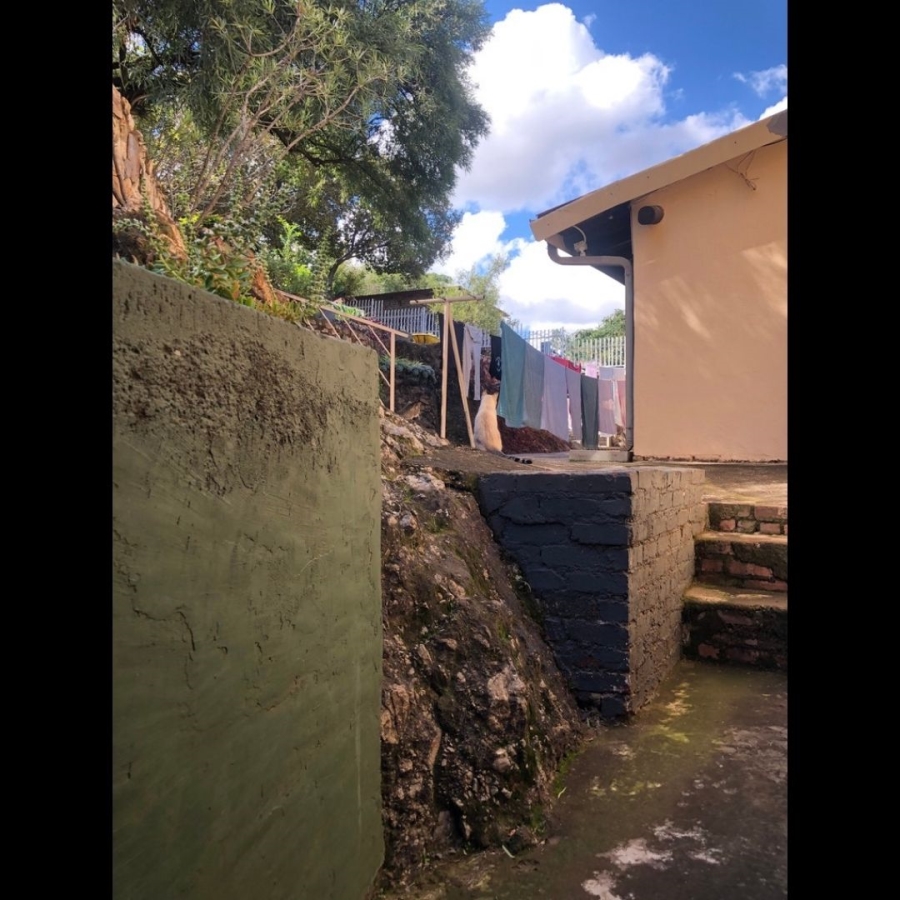 6 Bedroom Property for Sale in Erasmia Gauteng