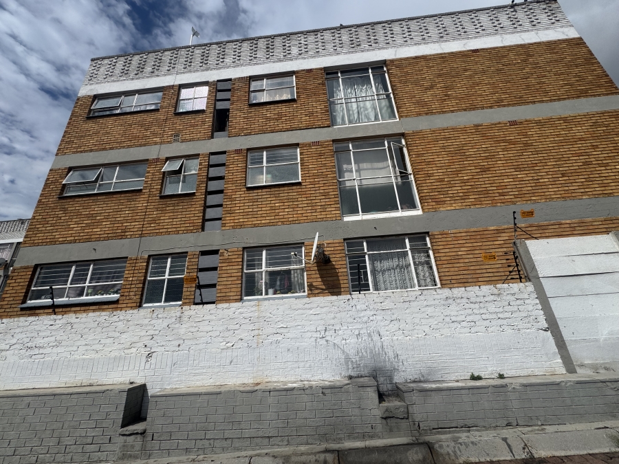 2 Bedroom Property for Sale in New Redruth Gauteng