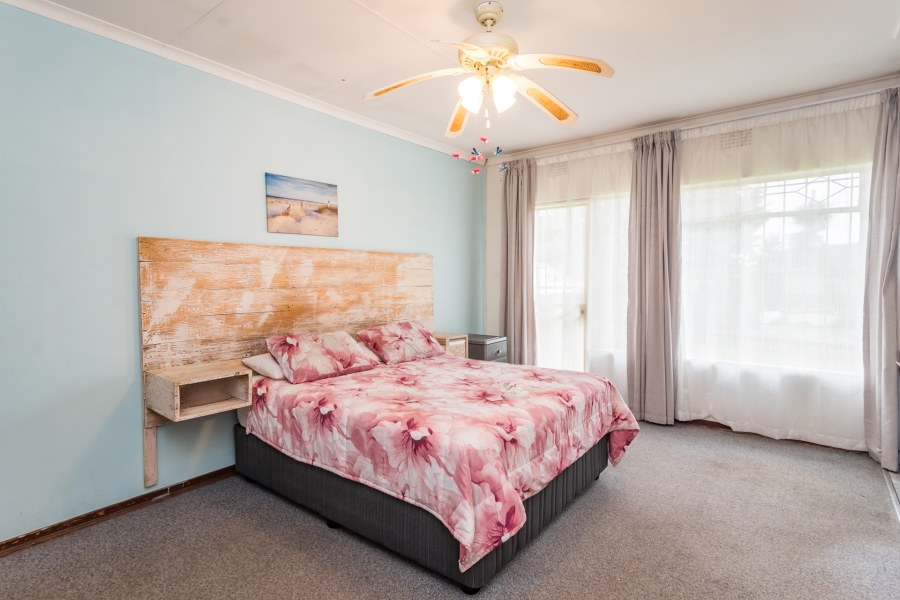 4 Bedroom Property for Sale in Mindalore Gauteng