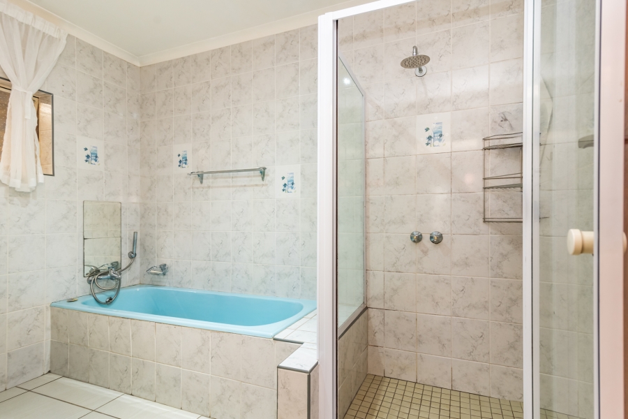 4 Bedroom Property for Sale in Mindalore Gauteng
