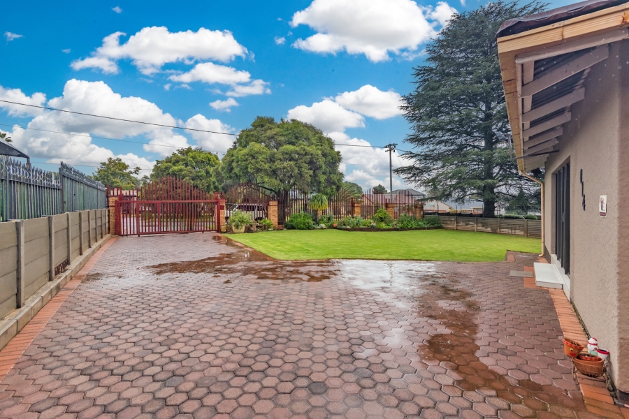 4 Bedroom Property for Sale in Mindalore Gauteng