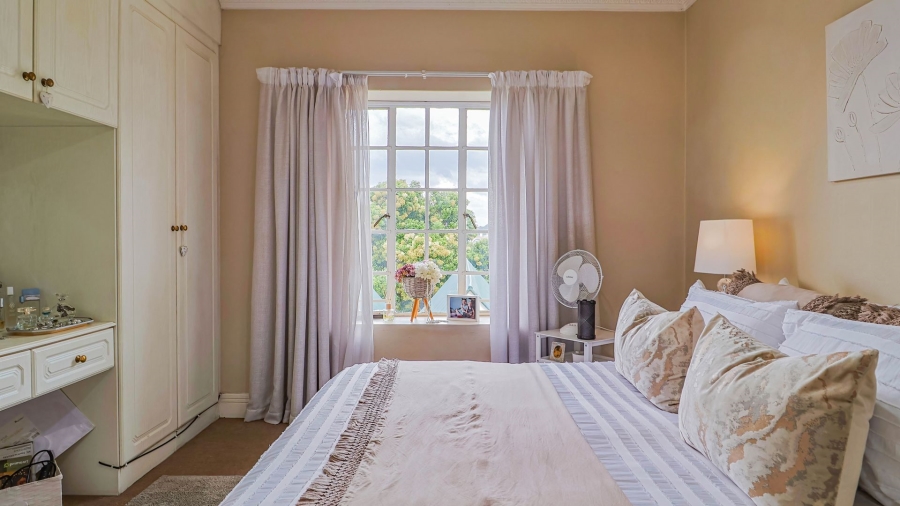 2 Bedroom Property for Sale in Die Hoewes Gauteng