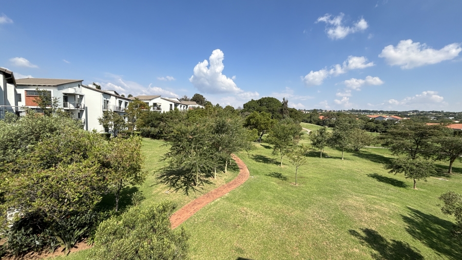 To Let 2 Bedroom Property for Rent in Jackal Creek Golf Estate Gauteng