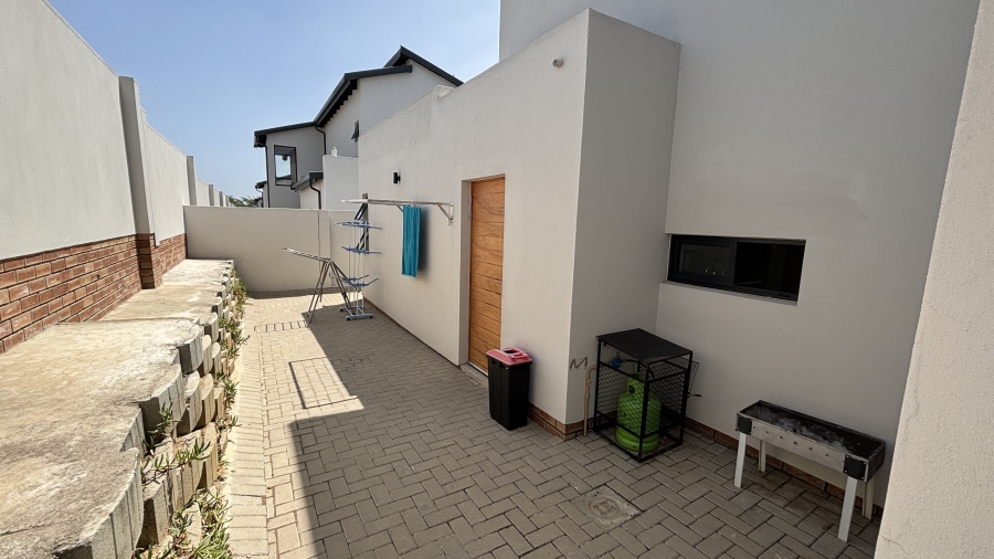To Let 3 Bedroom Property for Rent in Jackal Creek Golf Estate Gauteng