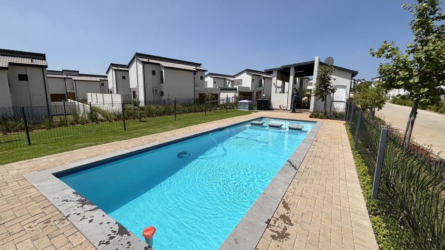 To Let 3 Bedroom Property for Rent in Jackal Creek Golf Estate Gauteng