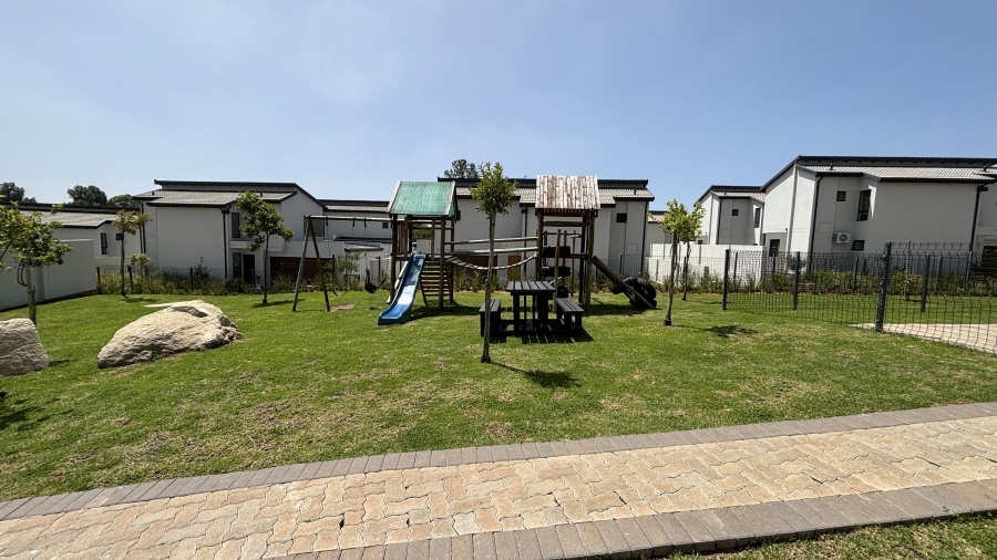 To Let 3 Bedroom Property for Rent in Jackal Creek Golf Estate Gauteng