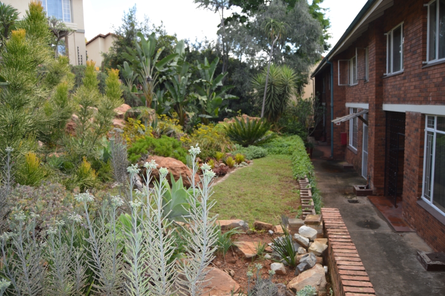 3 Bedroom Property for Sale in La Montagne Gauteng