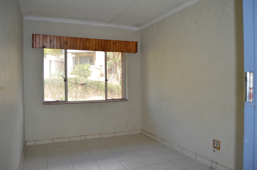 3 Bedroom Property for Sale in La Montagne Gauteng