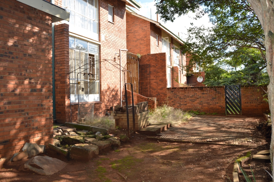 3 Bedroom Property for Sale in La Montagne Gauteng