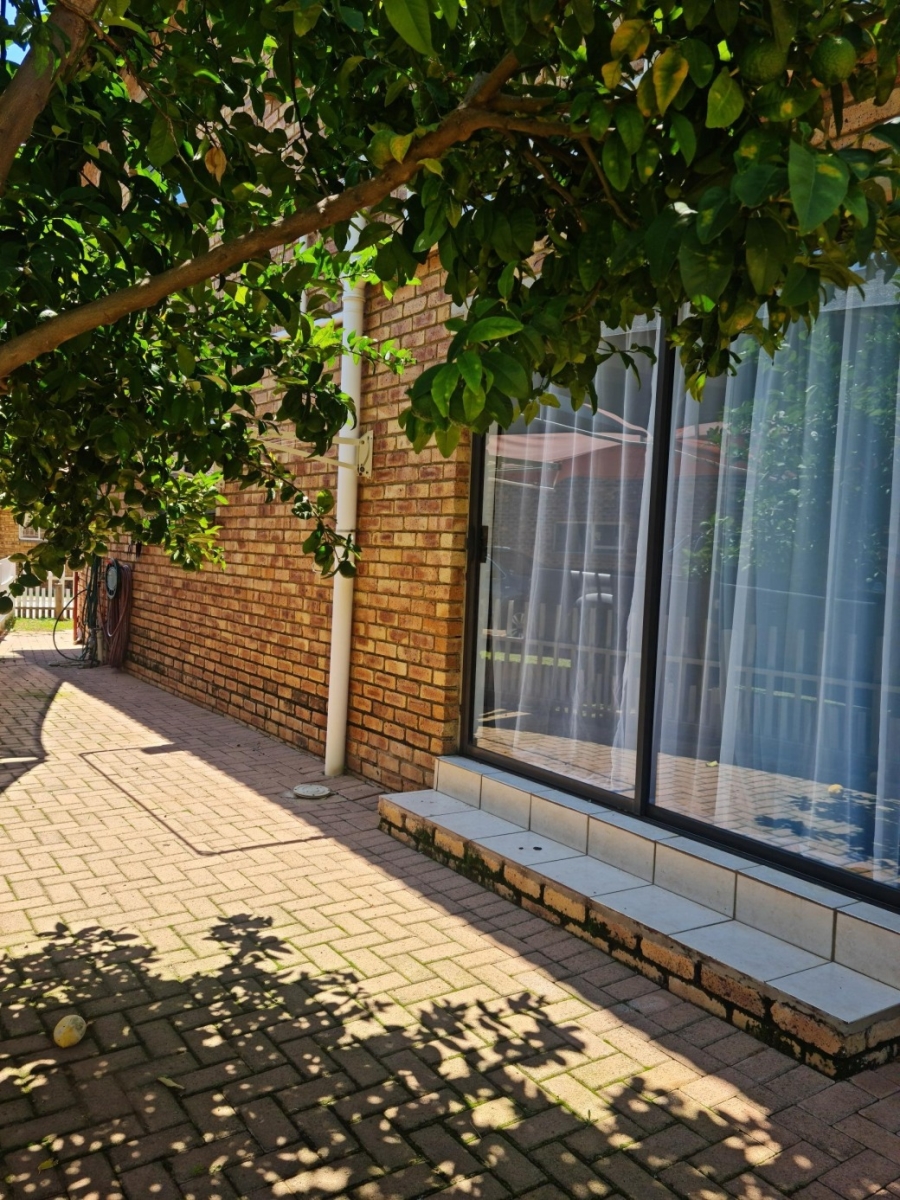 4 Bedroom Property for Sale in Vaal Marina Gauteng