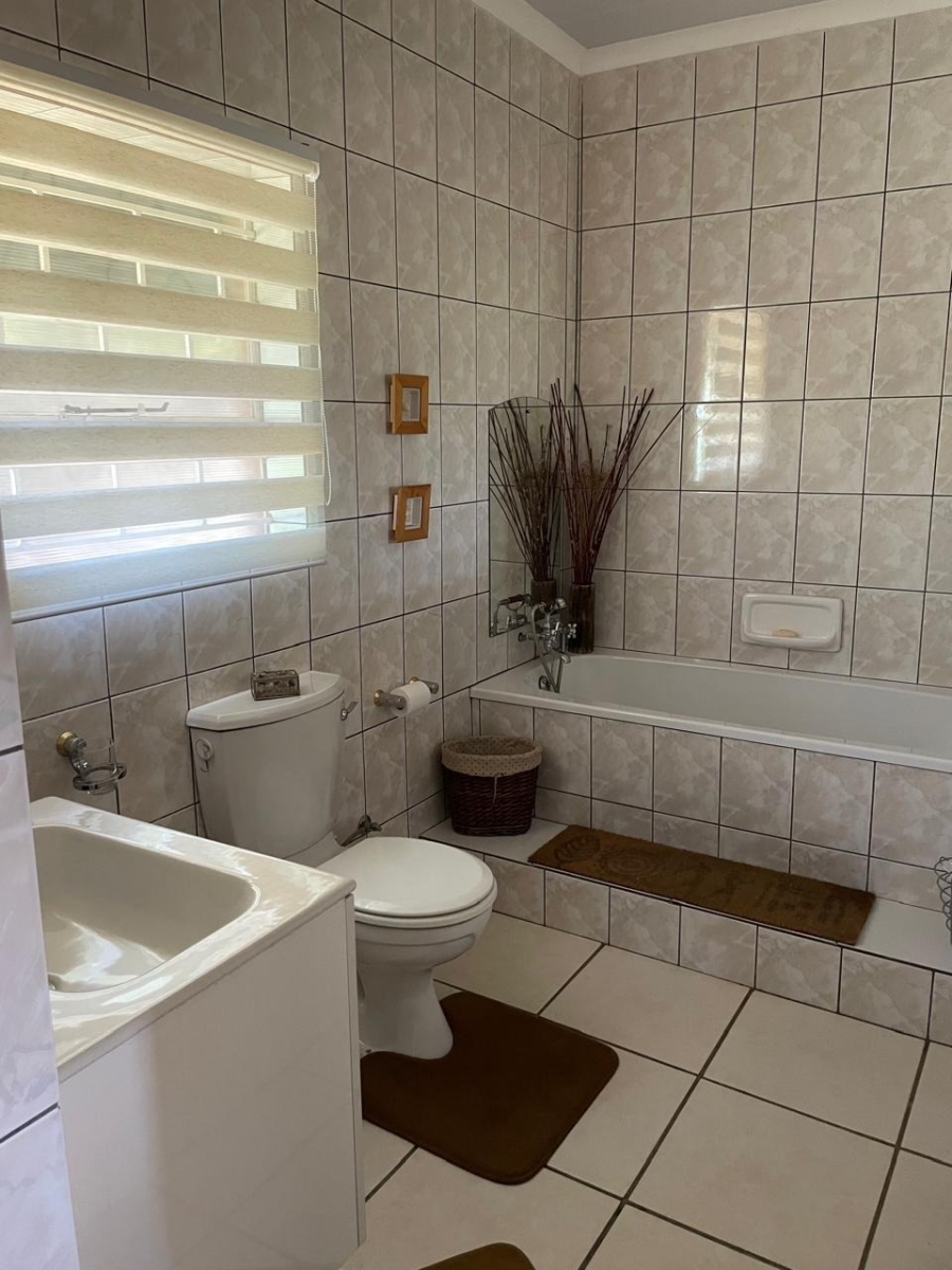4 Bedroom Property for Sale in Vaal Marina Gauteng