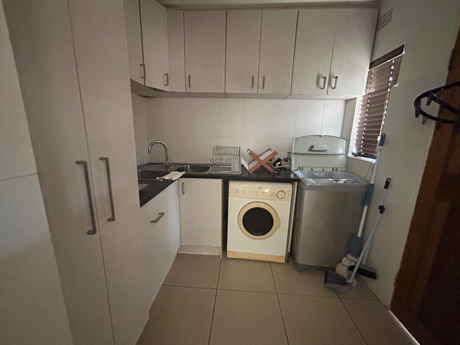5 Bedroom Property for Sale in Greenhills Gauteng