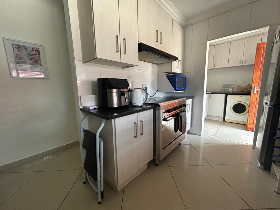 5 Bedroom Property for Sale in Greenhills Gauteng