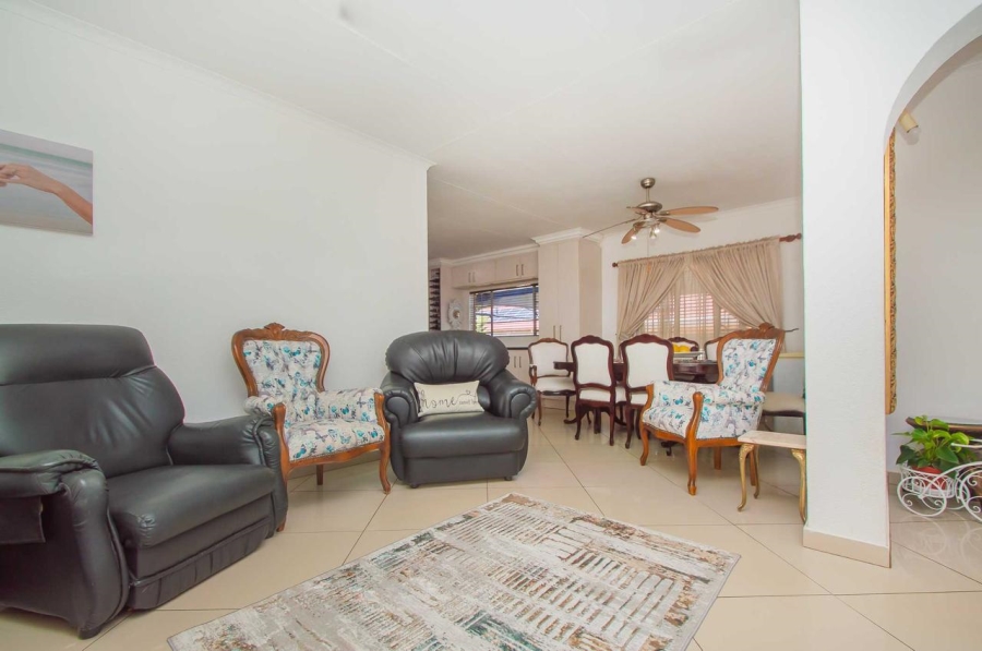 5 Bedroom Property for Sale in Greenhills Gauteng