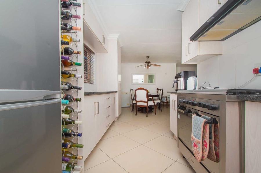 5 Bedroom Property for Sale in Greenhills Gauteng