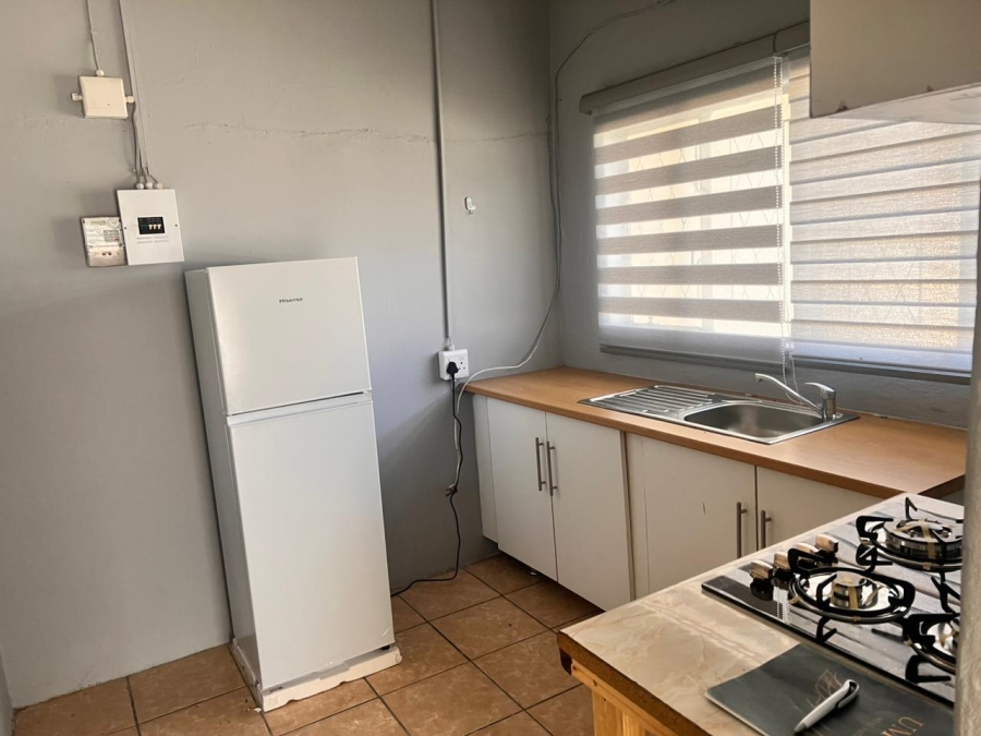 To Let 1 Bedroom Property for Rent in Brackenhurst Gauteng