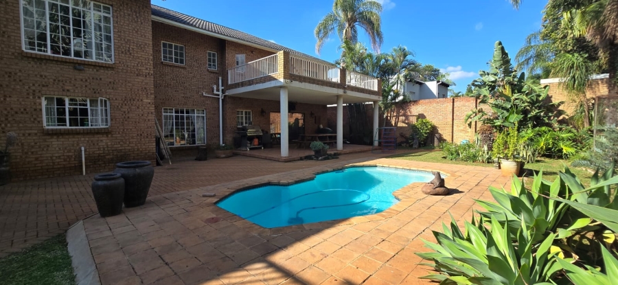 6 Bedroom Property for Sale in Amandasig Gauteng